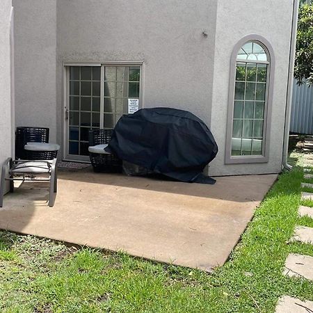 Вилла Luxuria Mini-Mansion Near Houston Downtown Экстерьер фото