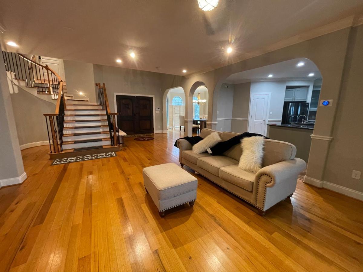 Вилла Luxuria Mini-Mansion Near Houston Downtown Экстерьер фото