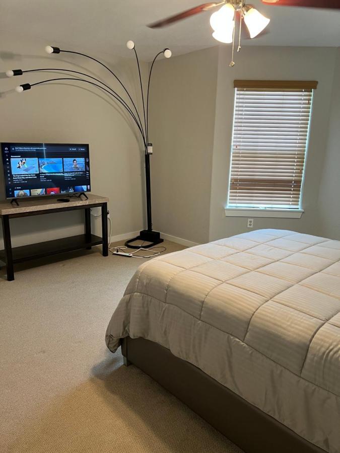 Вилла Luxuria Mini-Mansion Near Houston Downtown Экстерьер фото