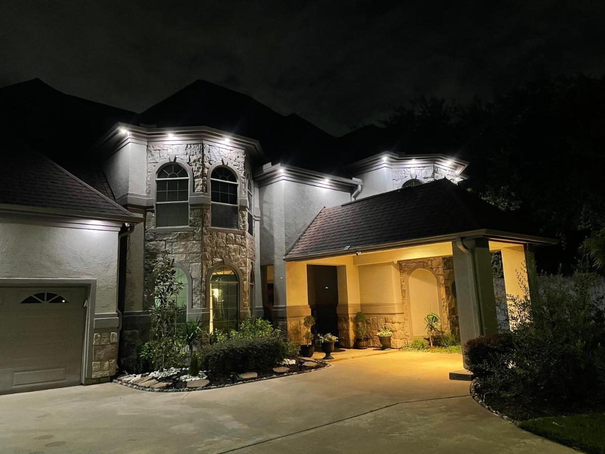 Вилла Luxuria Mini-Mansion Near Houston Downtown Экстерьер фото