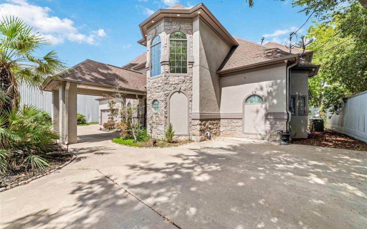 Вилла Luxuria Mini-Mansion Near Houston Downtown Экстерьер фото