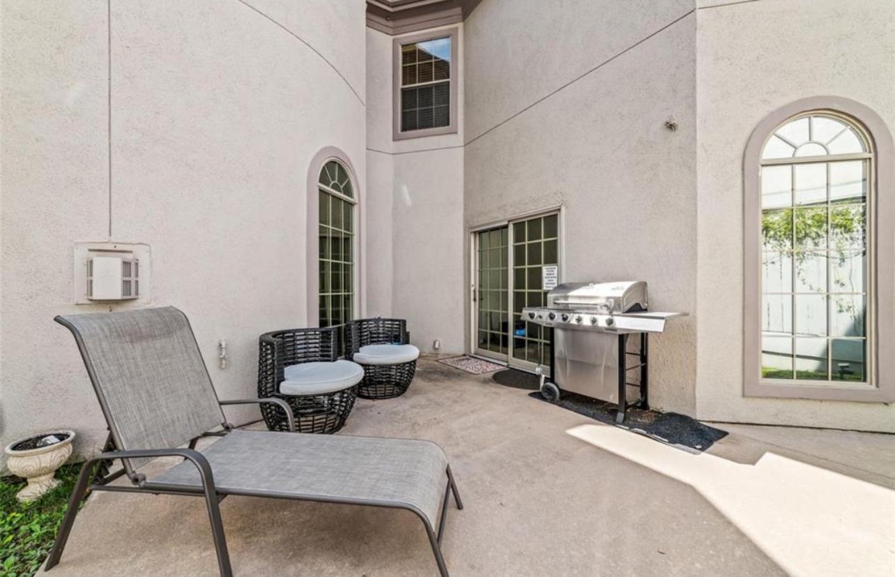 Вилла Luxuria Mini-Mansion Near Houston Downtown Экстерьер фото